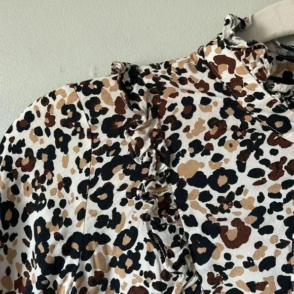 Anthropologie |  Maeve Katia Ruffled Buttondown - Picture 3 of 8